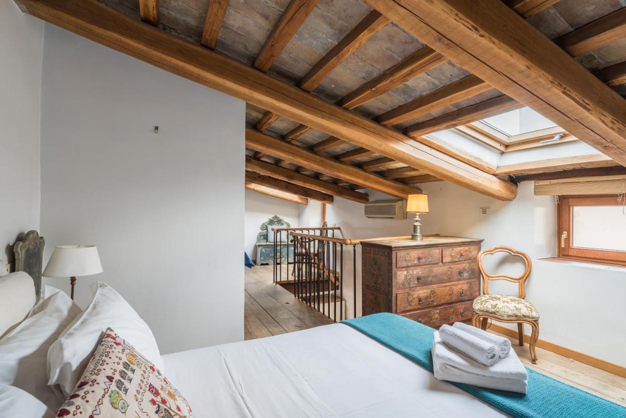 Cozy Wooden Apt In Piazza Navona Apartment Rome Exterior photo