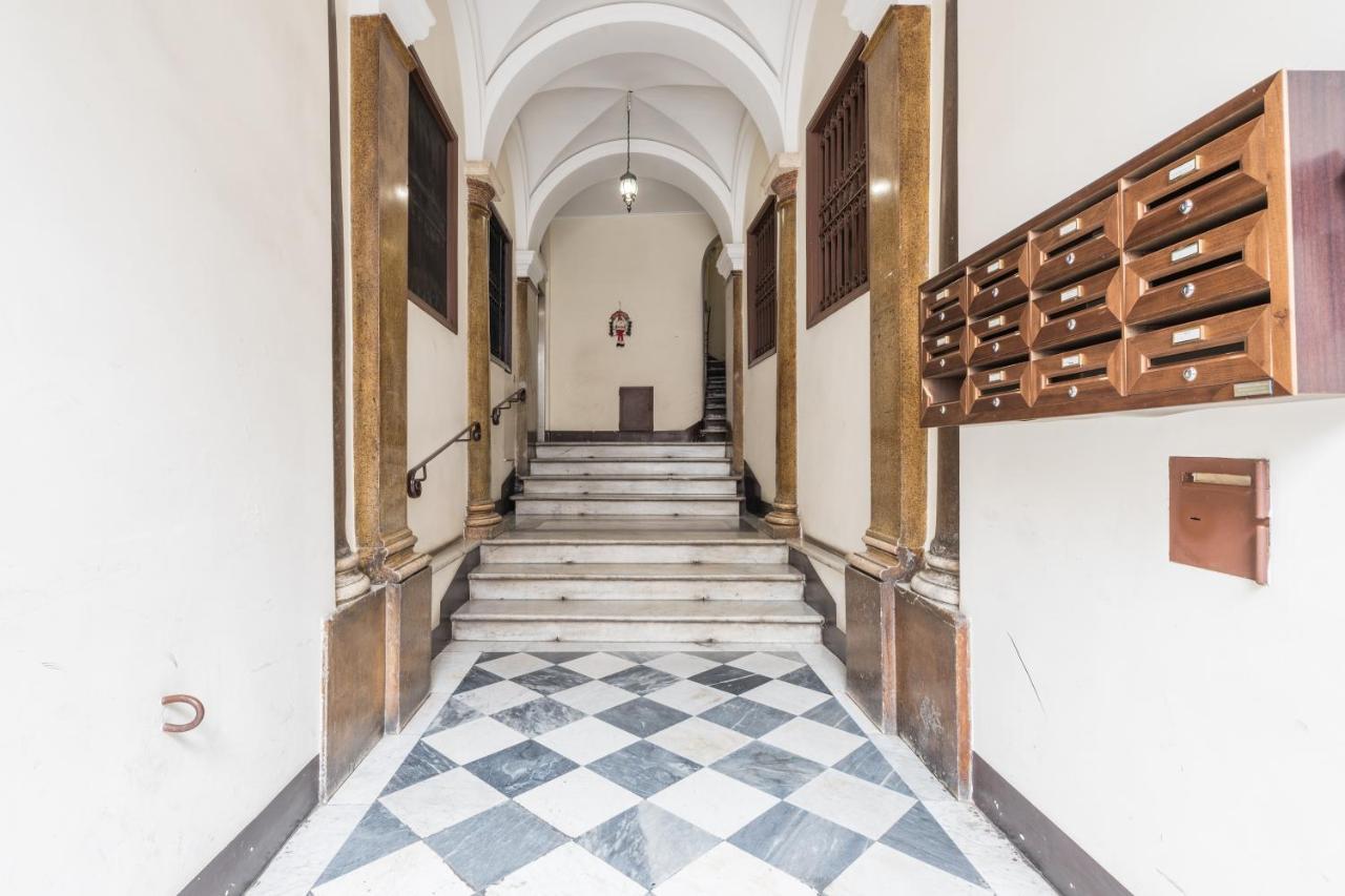 Cozy Wooden Apt In Piazza Navona Apartment Rome Exterior photo