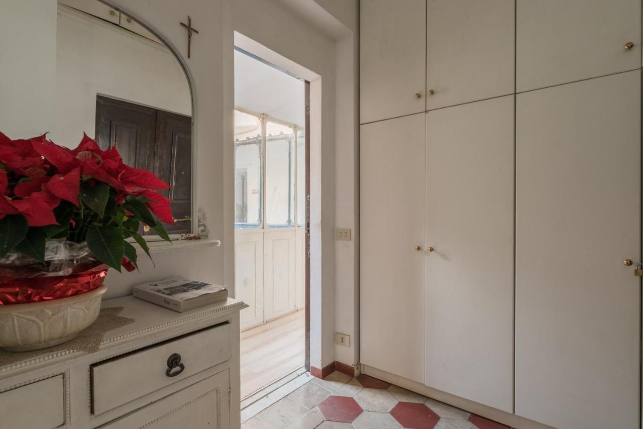Cozy Wooden Apt In Piazza Navona Apartment Rome Exterior photo