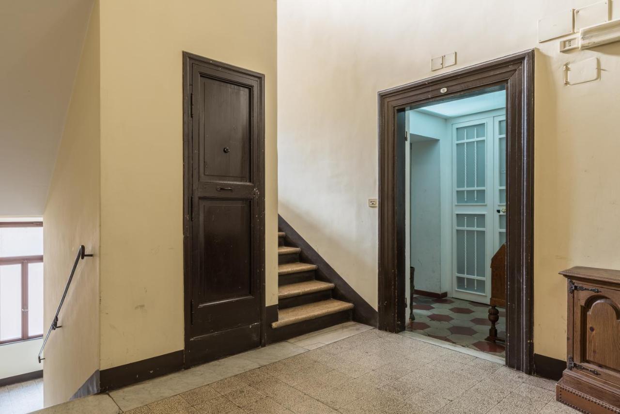 Cozy Wooden Apt In Piazza Navona Apartment Rome Exterior photo