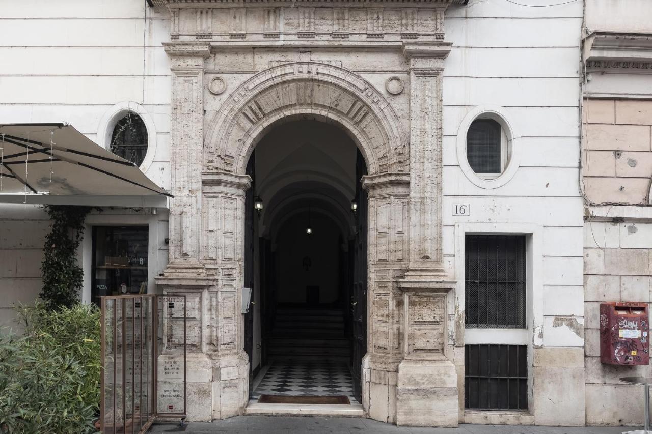 Cozy Wooden Apt In Piazza Navona Apartment Rome Exterior photo